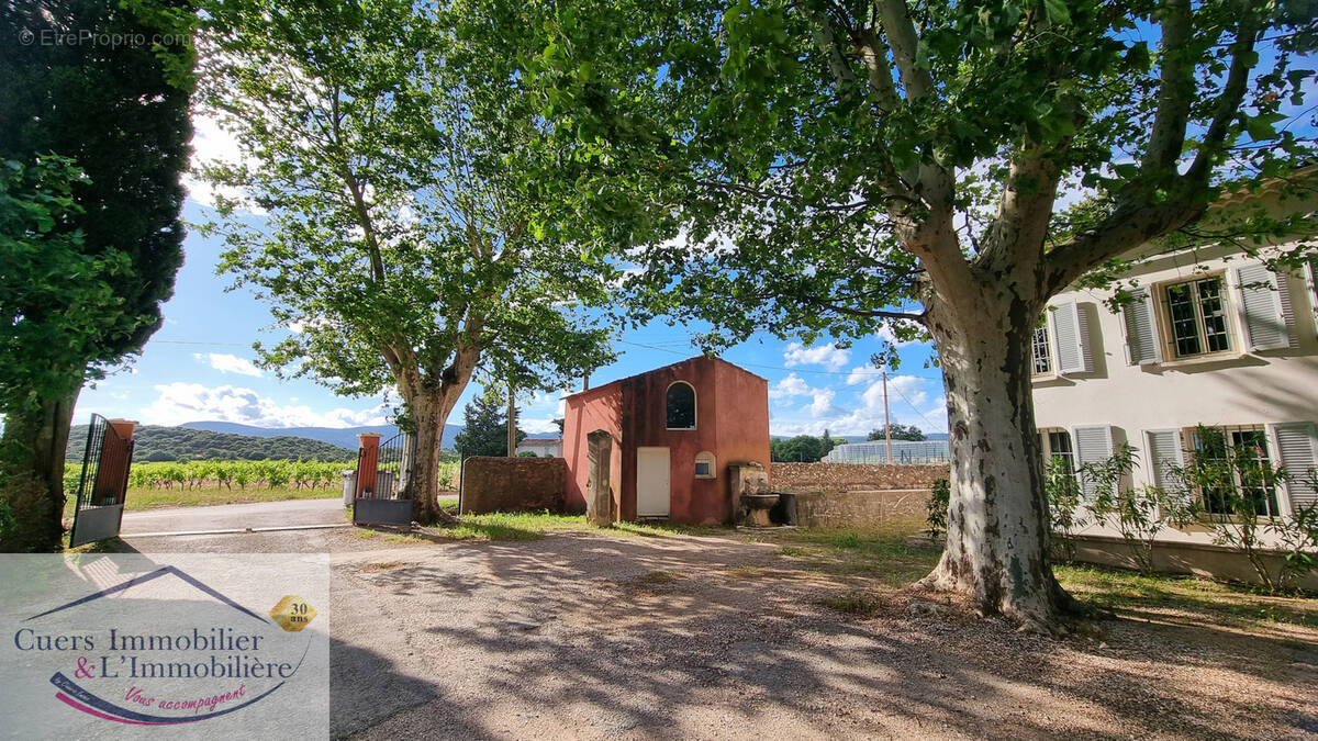 Commerce à PIERREFEU-DU-VAR