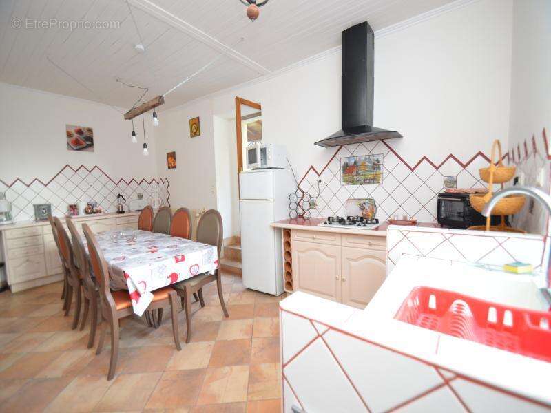 Maison à LA ROQUILLE