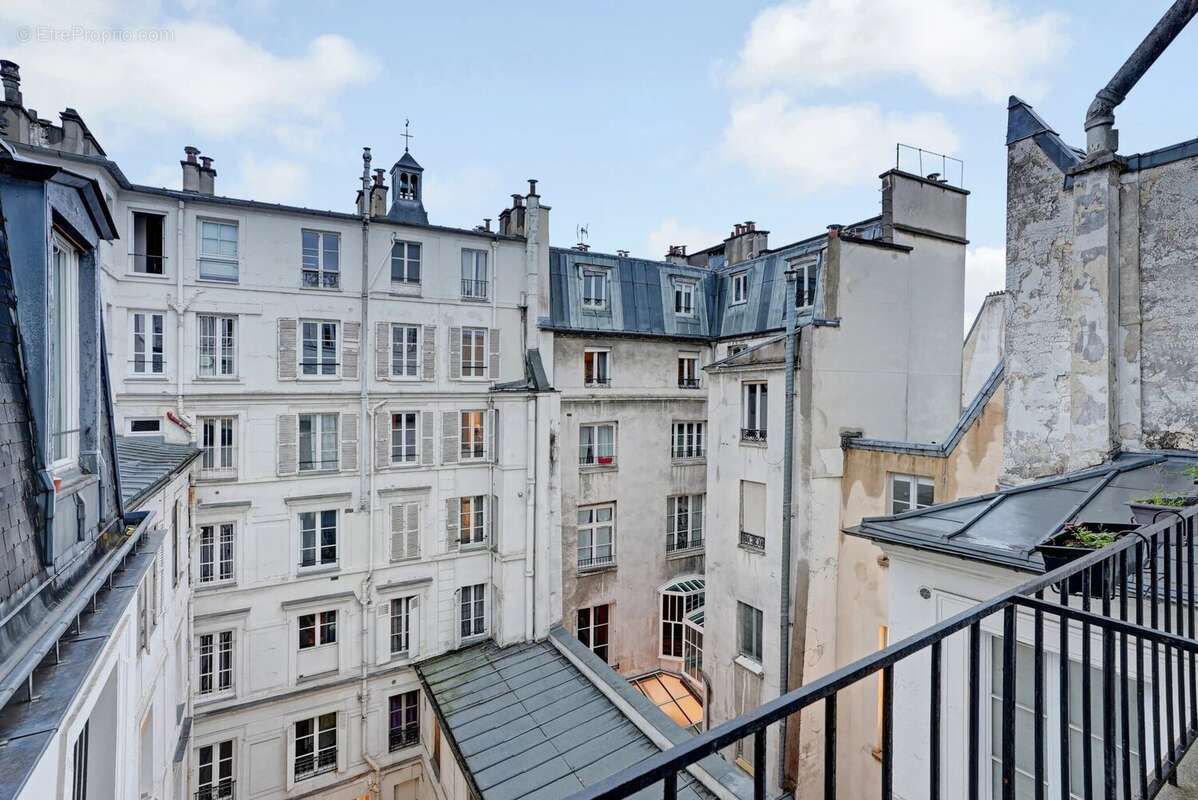 Appartement à PARIS-3E