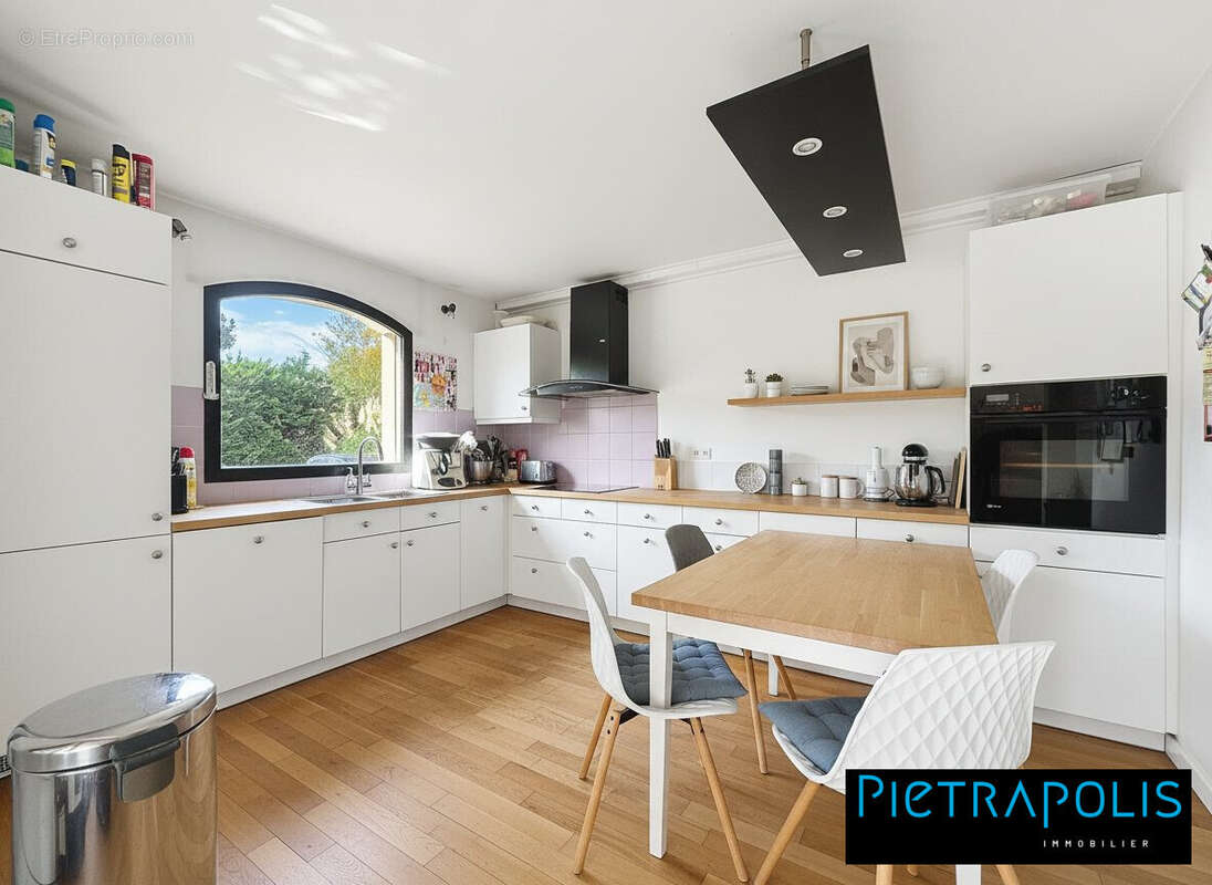 Maison à CAILLOUX-SUR-FONTAINES