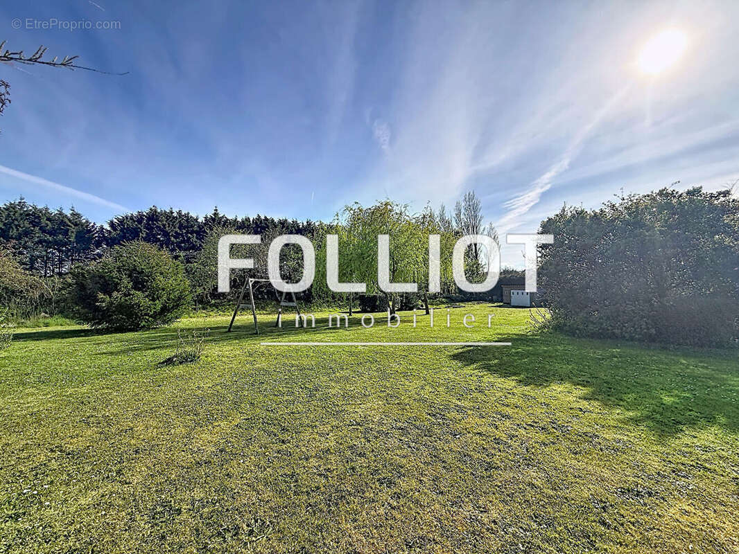 Terrain à BARNEVILLE-CARTERET