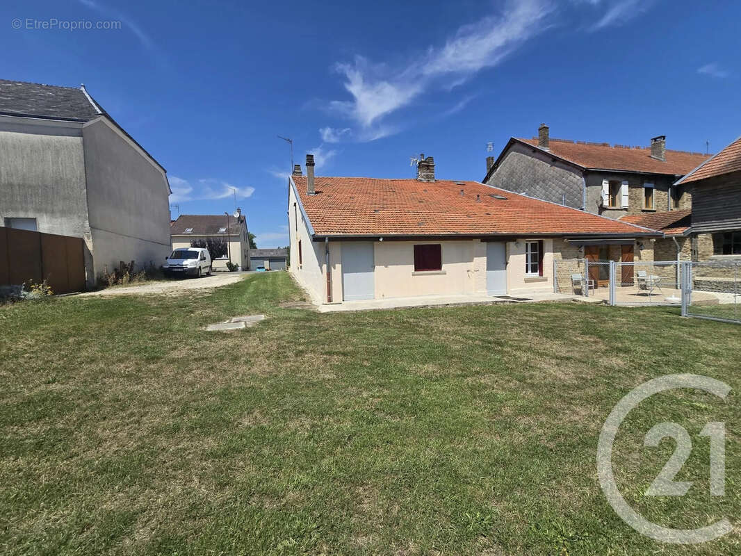 Maison à AMAGNE