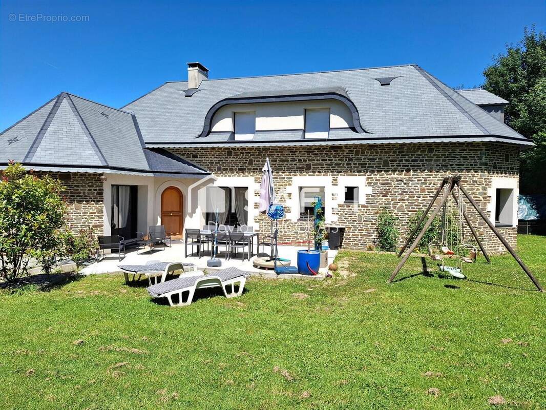 Photo 1 - Maison à VILLEDIEU-LES-POELES