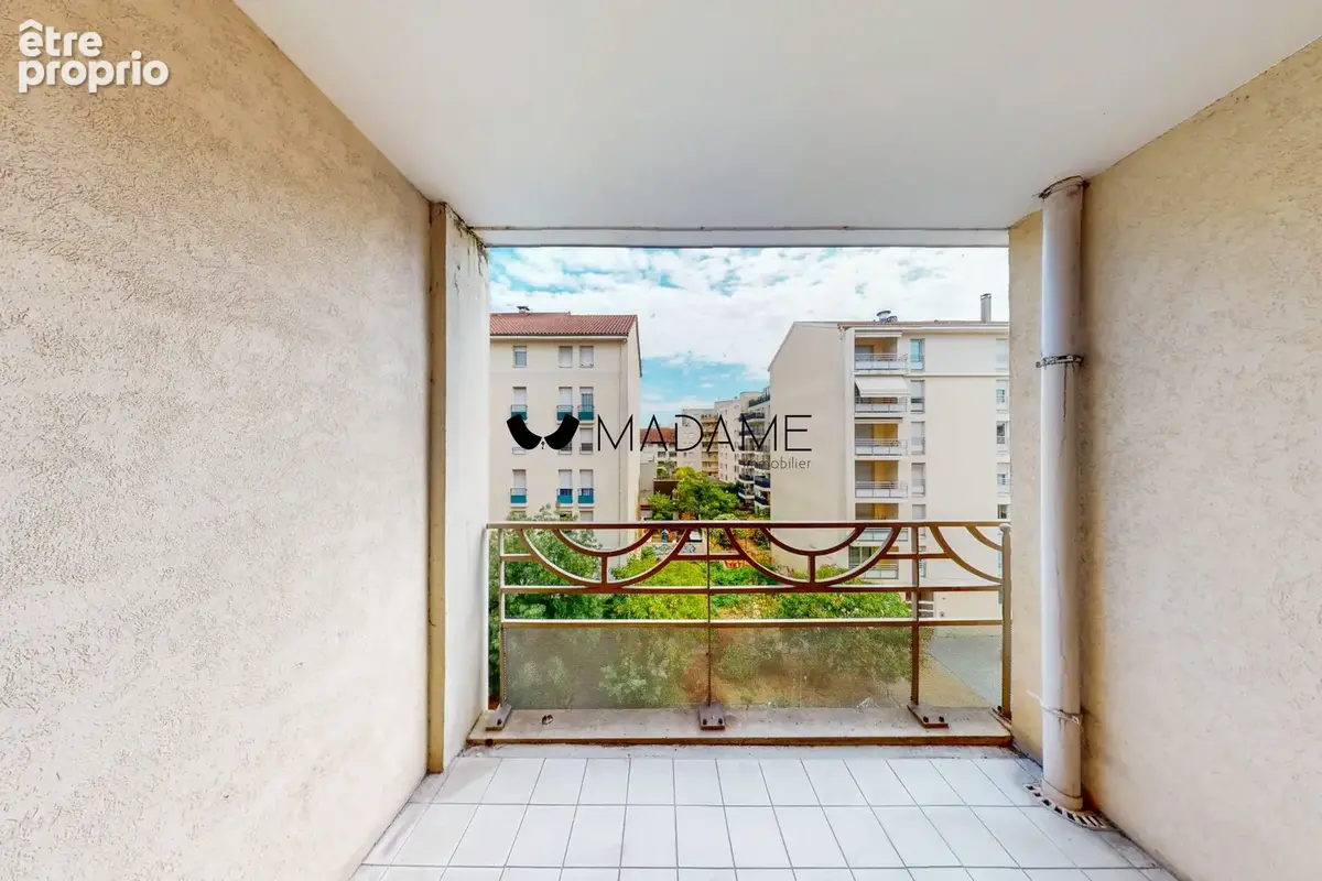 Appartement 2 pièces 48 m² à vendre à Villeurbanne (69100) - photo 2