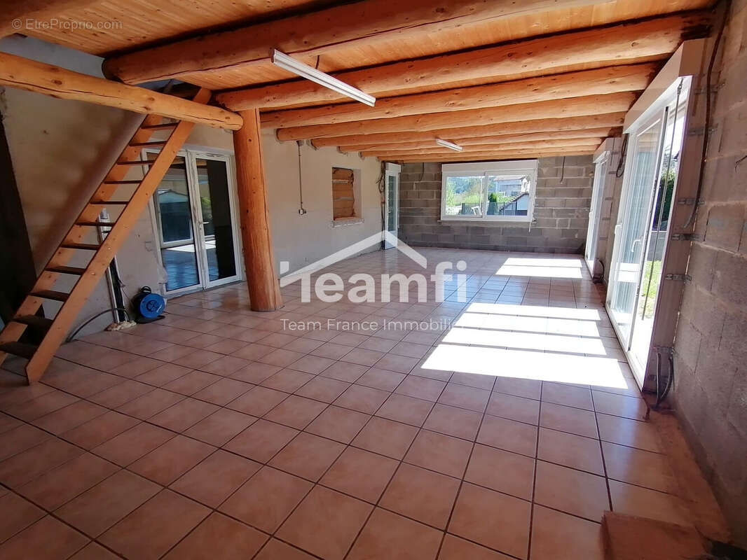 Maison à BAS-EN-BASSET