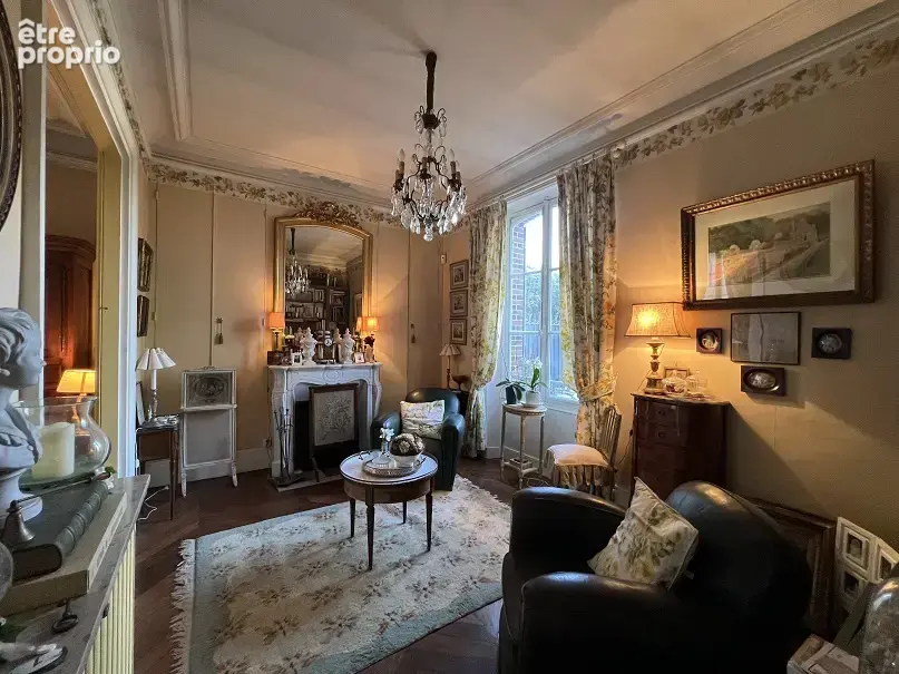 CHERISY - 10 minutes de HOUDAN - Maison Bourgeoise du XIXème siècle avec jardin et dépendances - photo 6