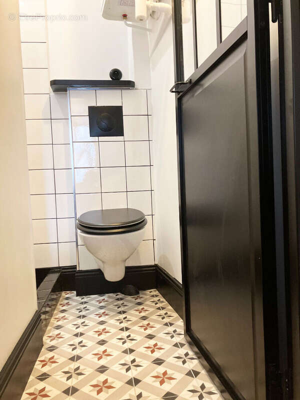 Commerce à PARIS-18E