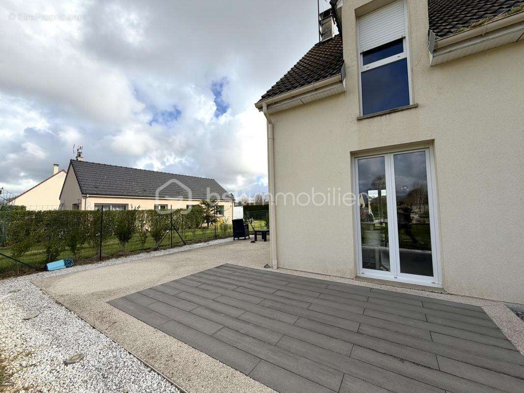Maison à SAINT-NICOLAS-D'ALIERMONT