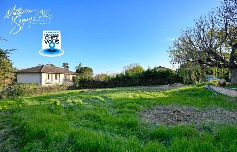 Terrain à VAUGNERAY