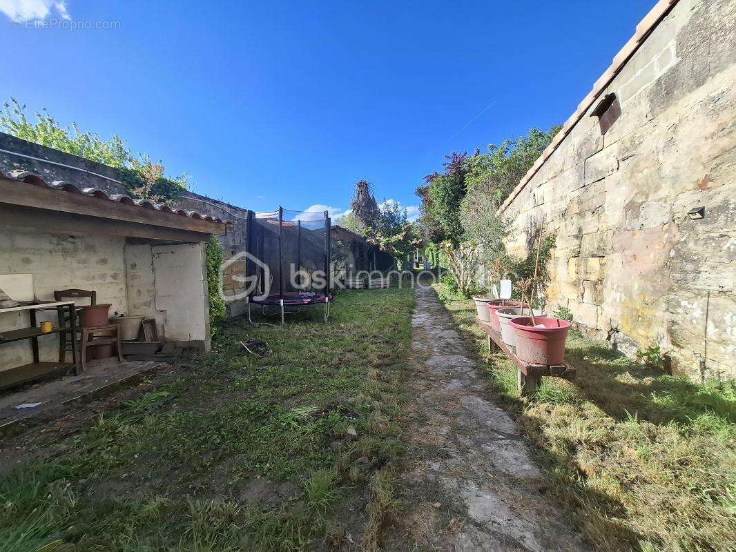 Maison à CASTILLON-LA-BATAILLE
