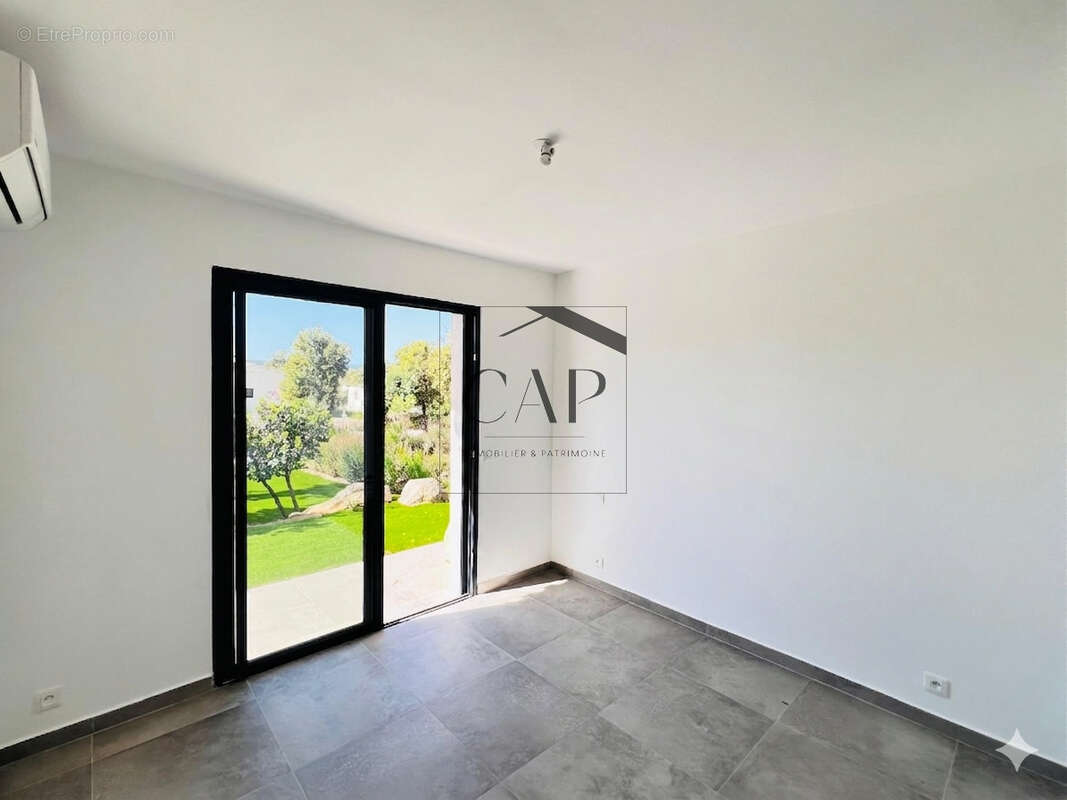 Villa individuelleT4 neuve de 114 m2 avec grand jardin   Sainte-Lucie de Porto-Vecchio   3-Bedroom - photo 7