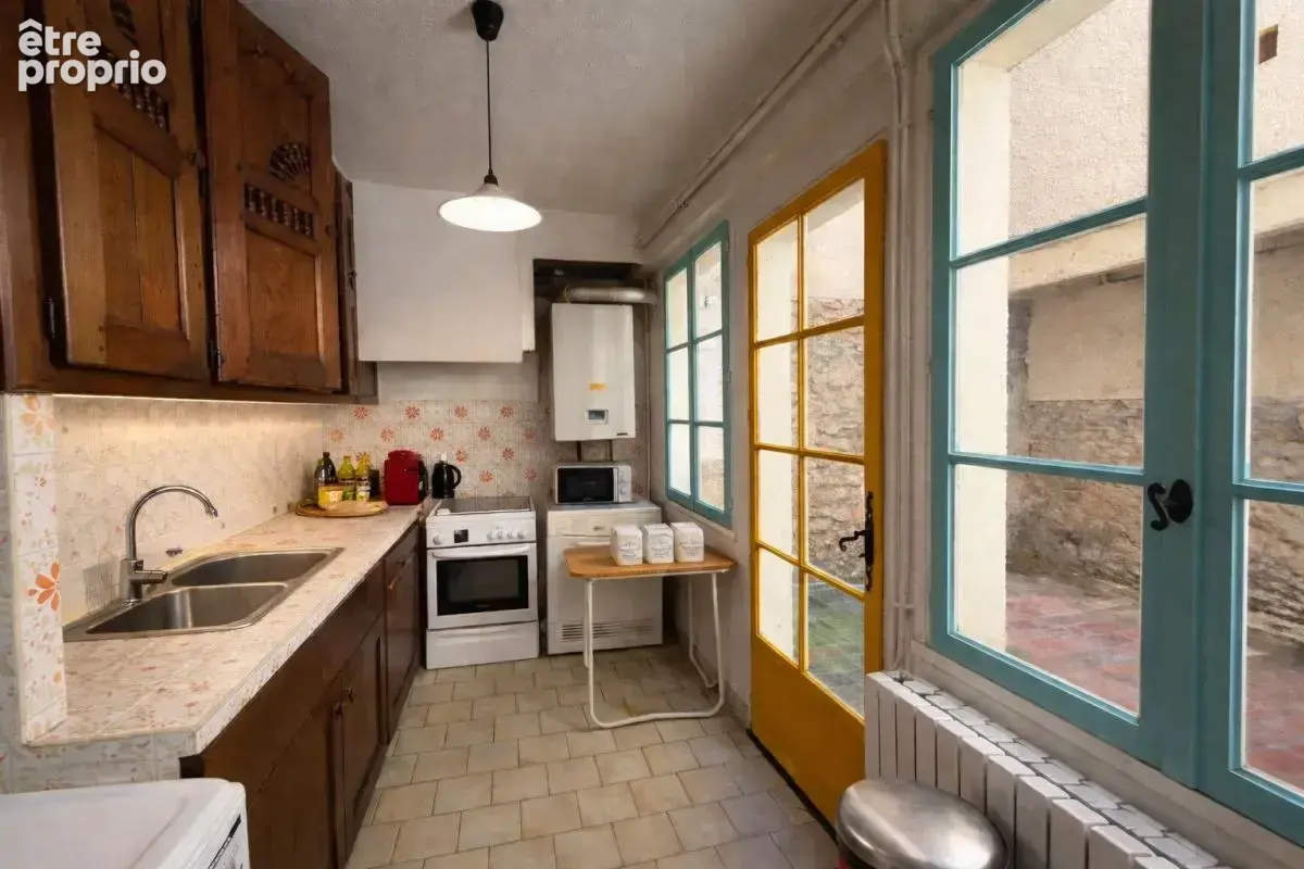 Maison de caractère à vendre dans la Bastide de Carcassonne avec patio, toit terrasse et 4 chambres - photo 3