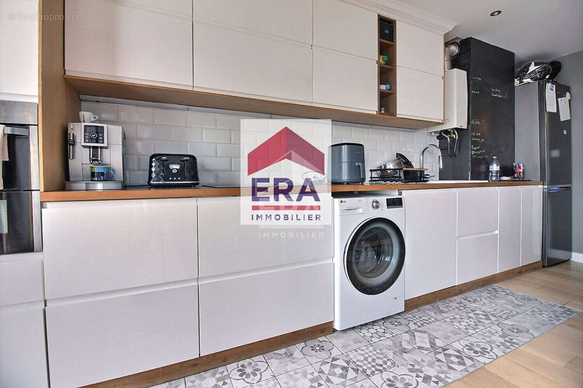 Appartement à VILLENEUVE-LA-GARENNE