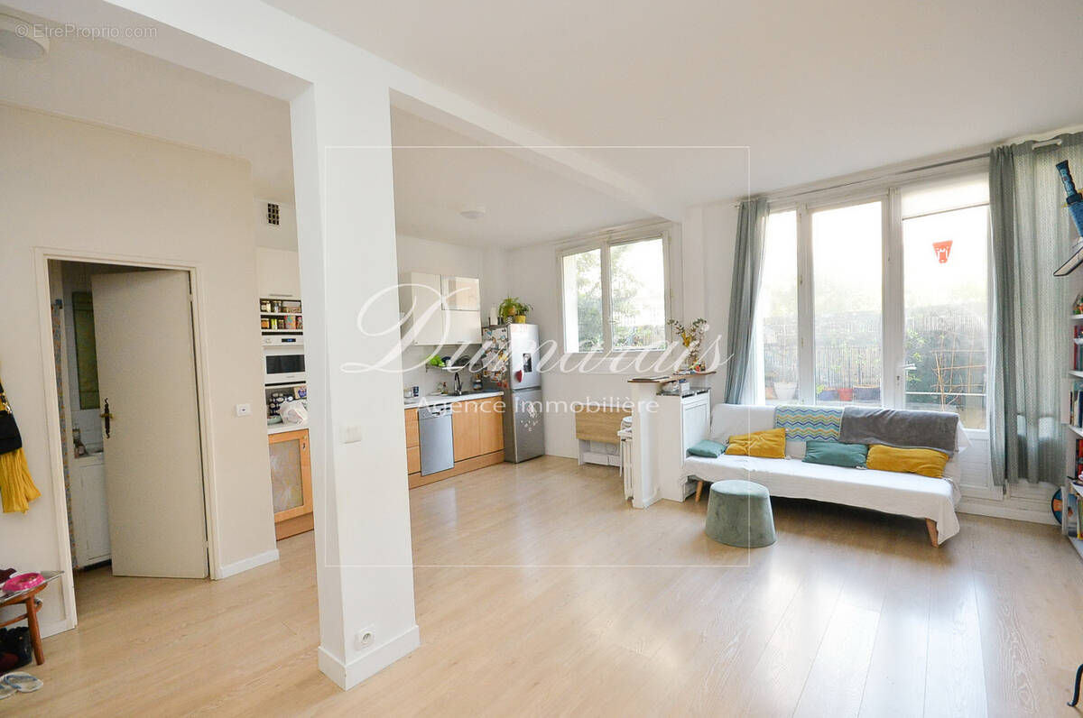 Appartement à PARIS-15E