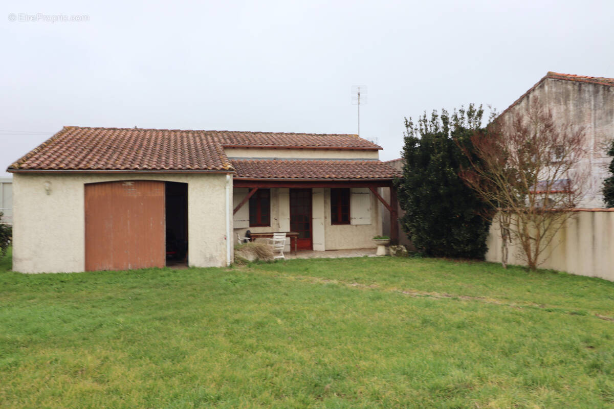 Maison à MESCHERS-SUR-GIRONDE