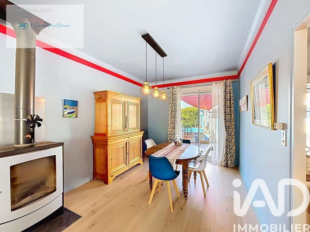 Maison 117 m² à Caussade  - photo 4