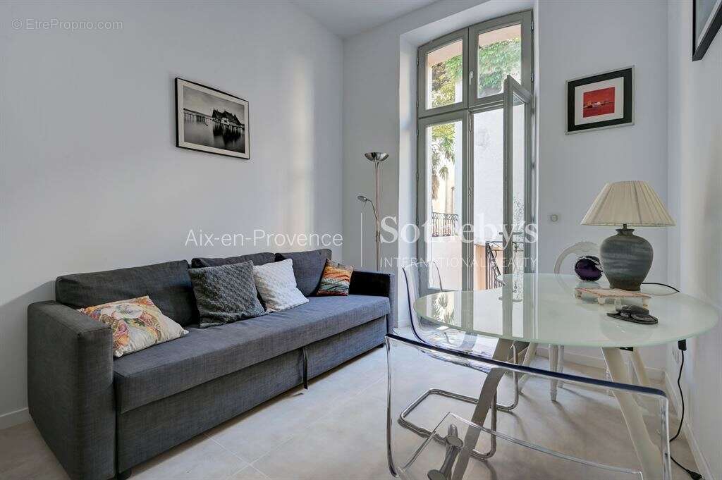 Duplex 175 m² en rez-de-chaussée avec jardin privatif – Quartier Mazarin, Aix-en-Provence - photo 16