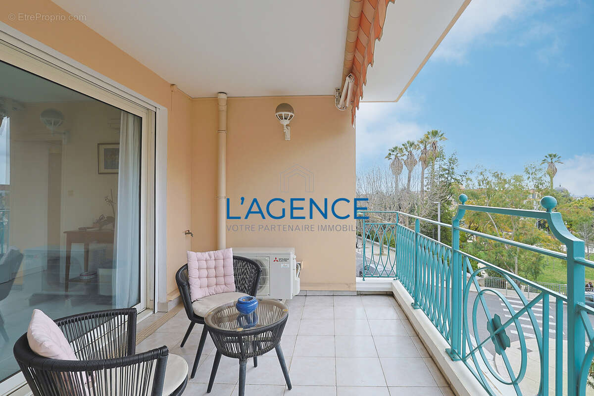 Appartement à HYERES
