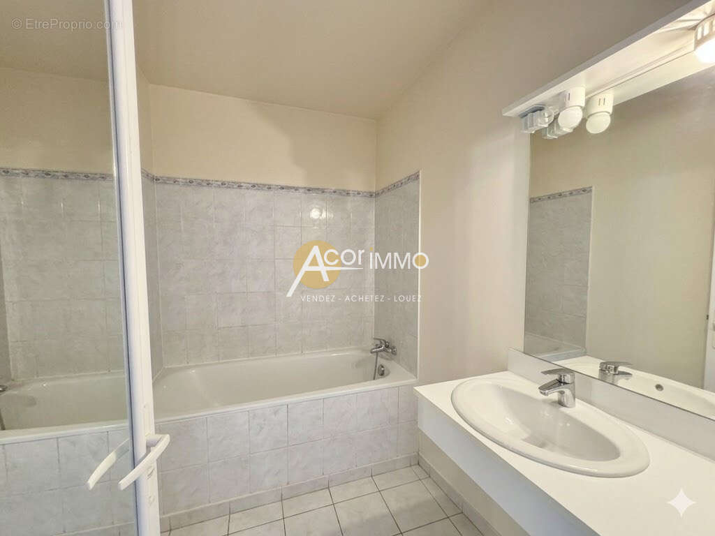 Appartement à HYERES