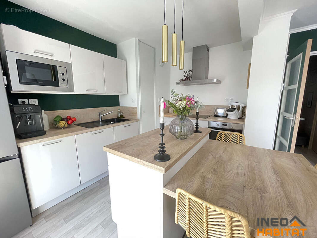 Appartement à LA MEZIERE