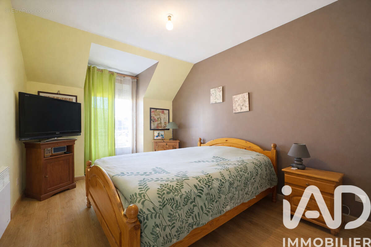 Maison 92 m² à Guignes  - photo 5