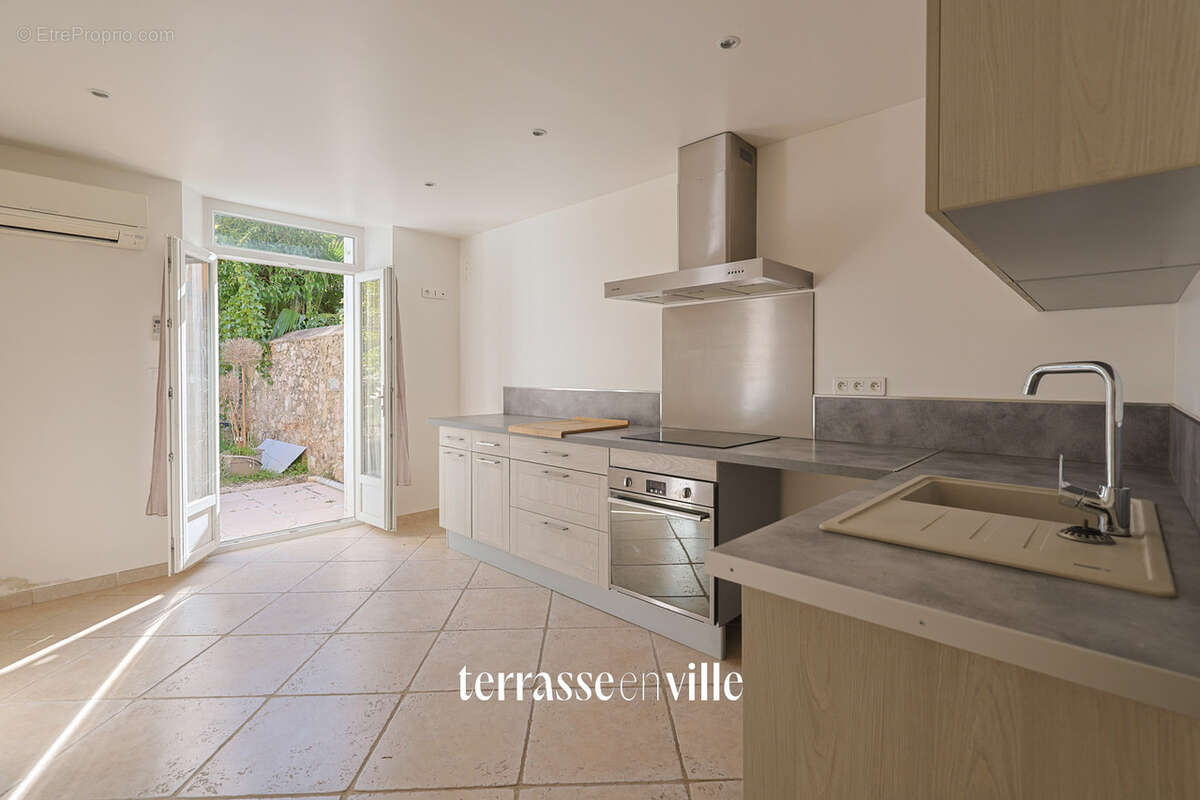 Maison à LA FARLEDE