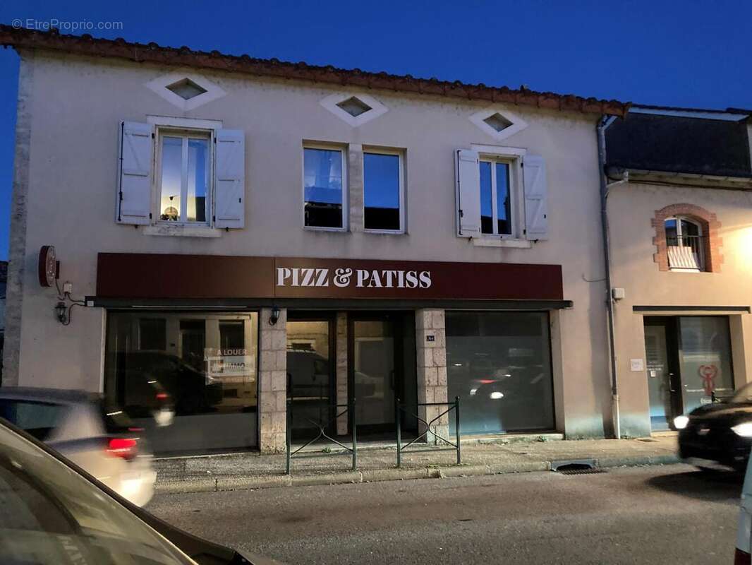 façade appart commerce - Maison à CAHORS