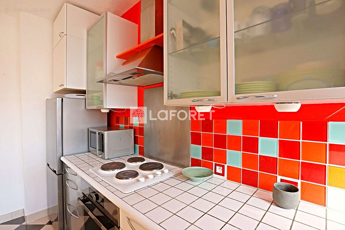 Appartement à PARIS-14E
