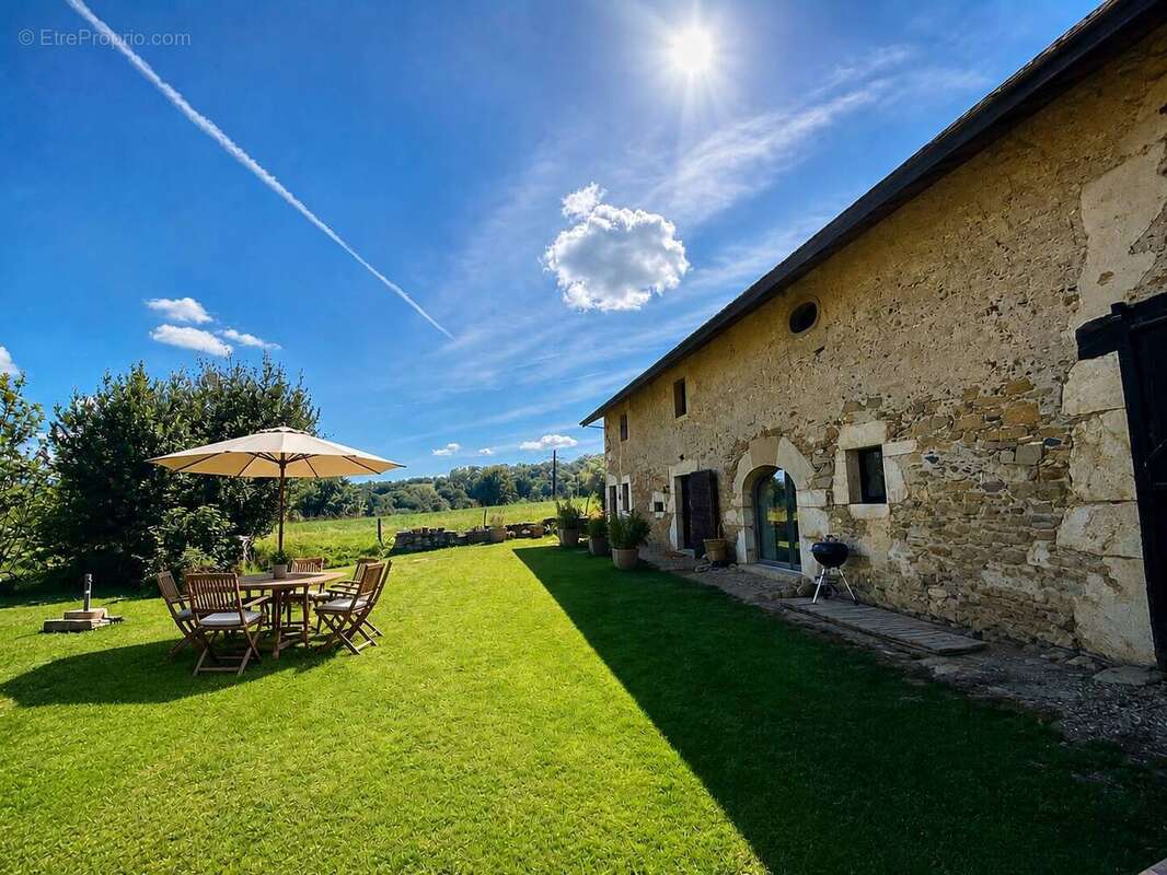 Maison à MASSINGY