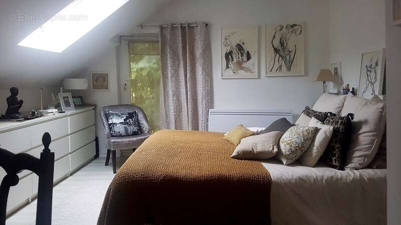 Maison à MONTIGNY-LE-GANNELON