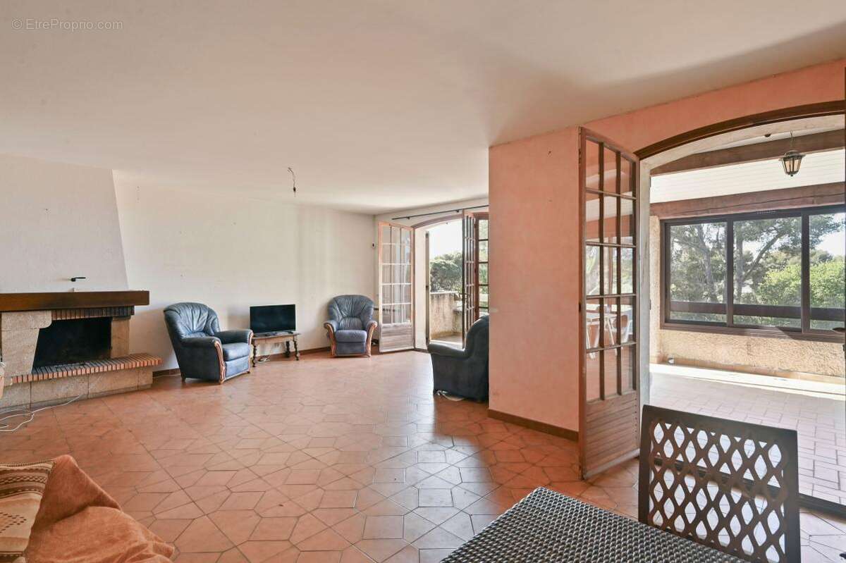 Maison à SIX-FOURS-LES-PLAGES