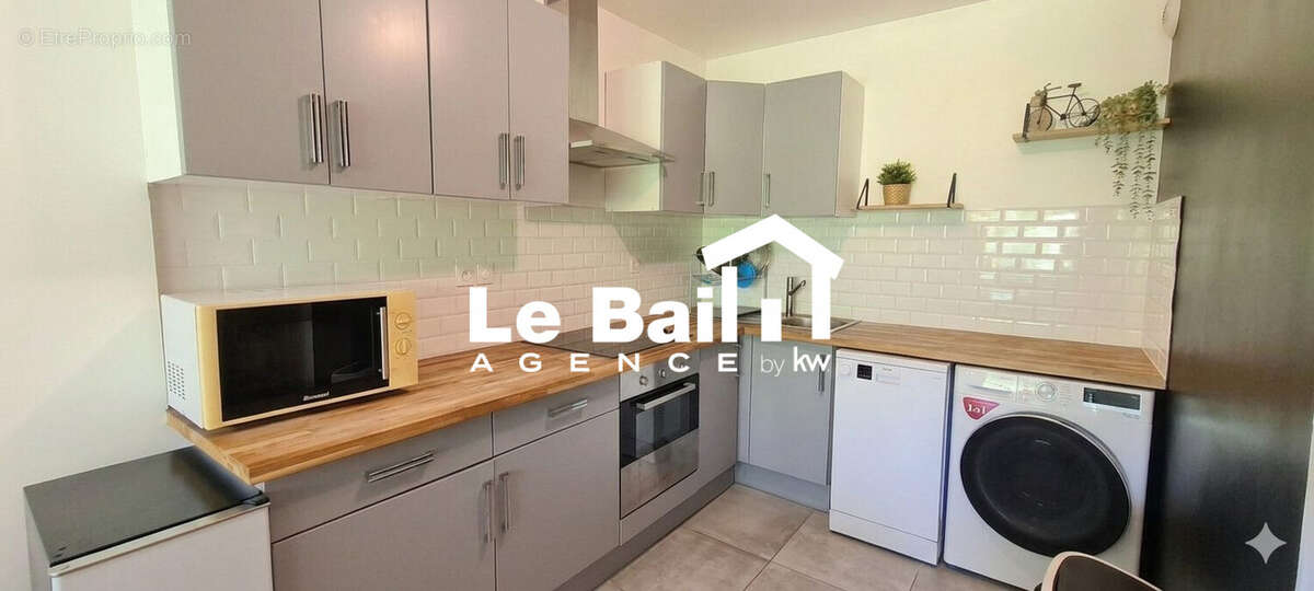 Appartement 74 m² à Osny  - photo 4