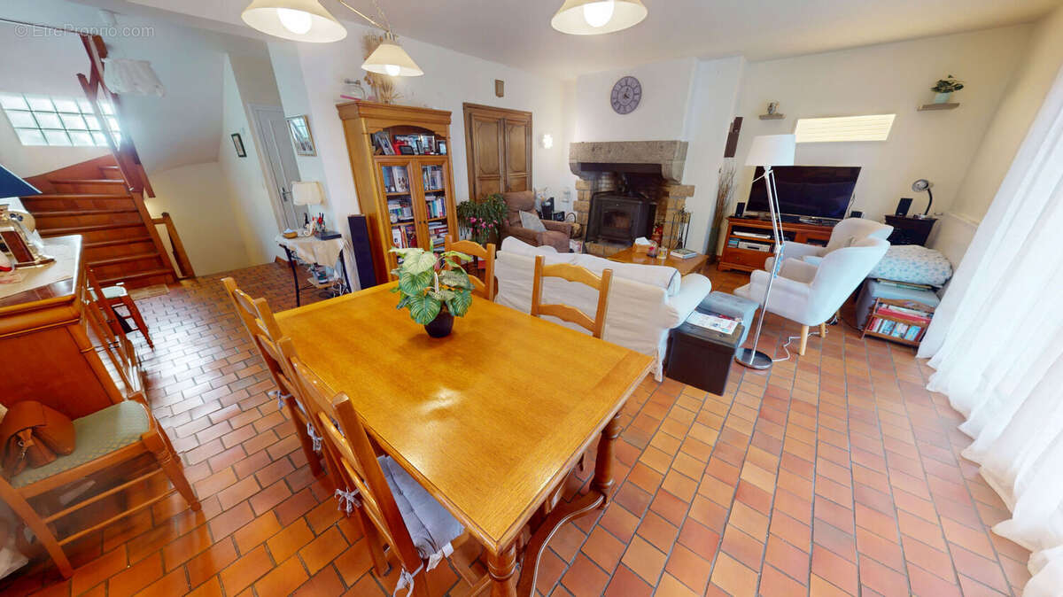 Maison à OUISTREHAM