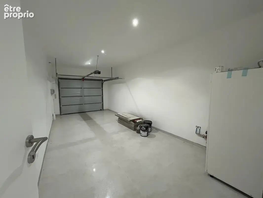 Maison neuve de plain à vendre avec garage et terrain attenant - photo 13