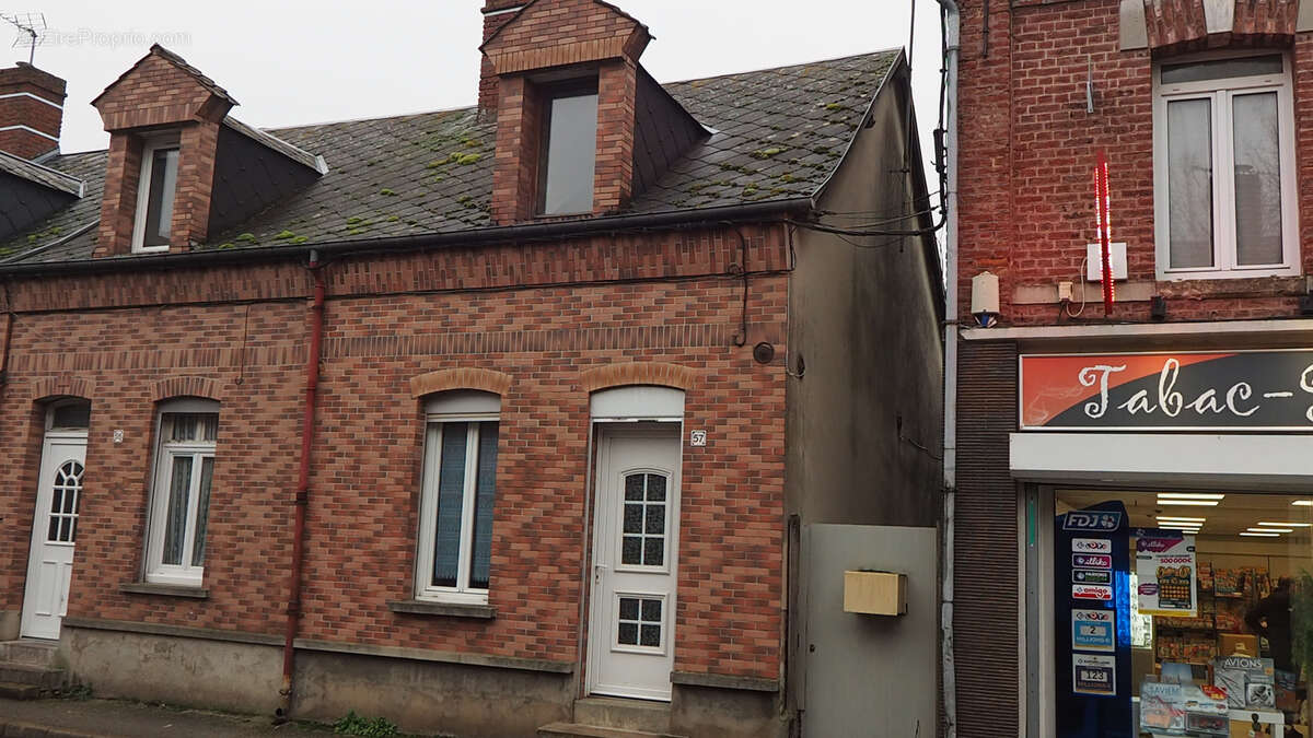 Maison à SAINT-LEGER-LES-DOMART