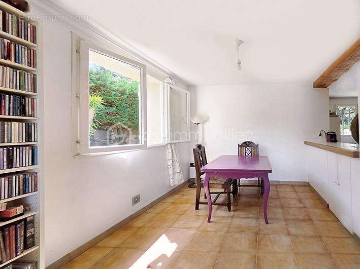 Maison à HYERES