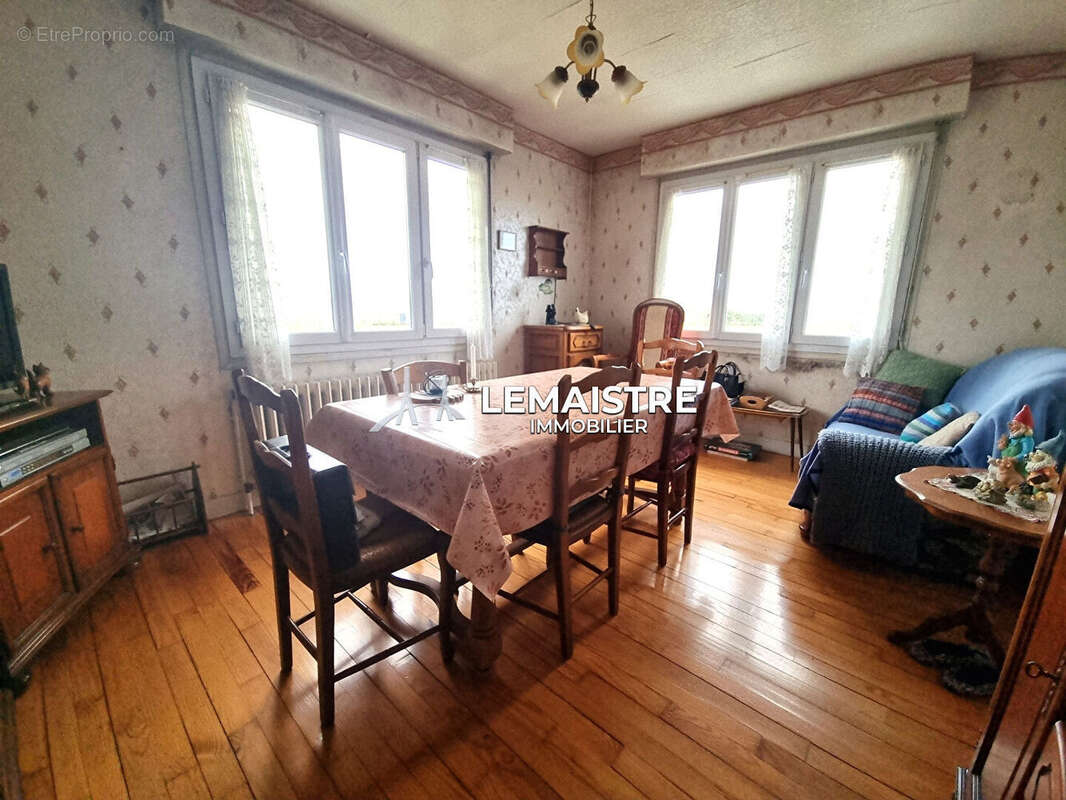 Maison à SAINT-ROMAIN-DE-COLBOSC