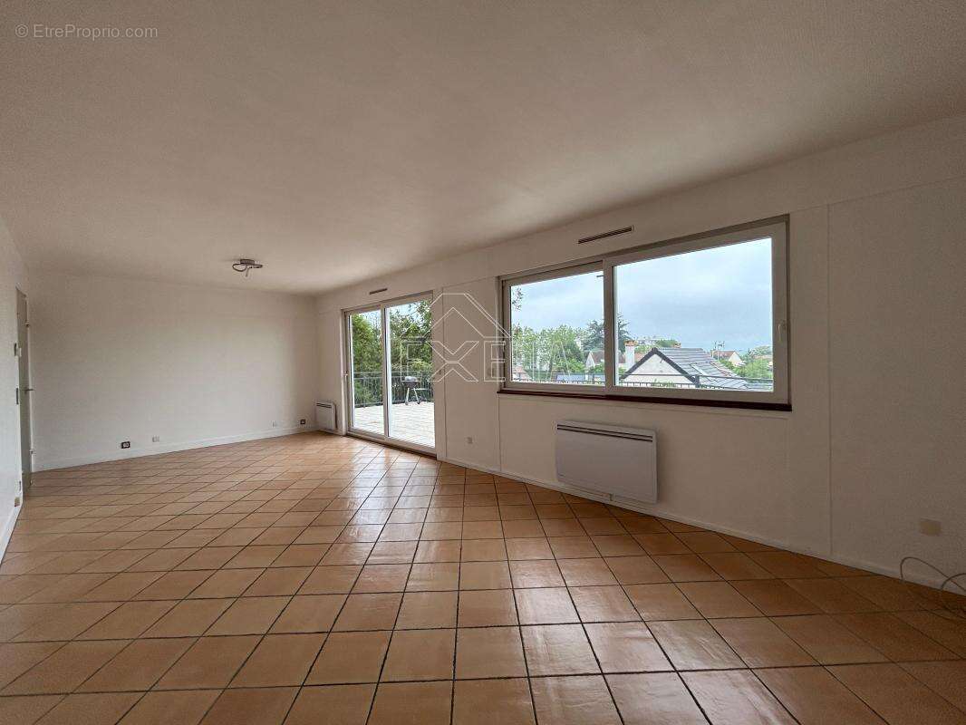 Maison à BONNIERES-SUR-SEINE