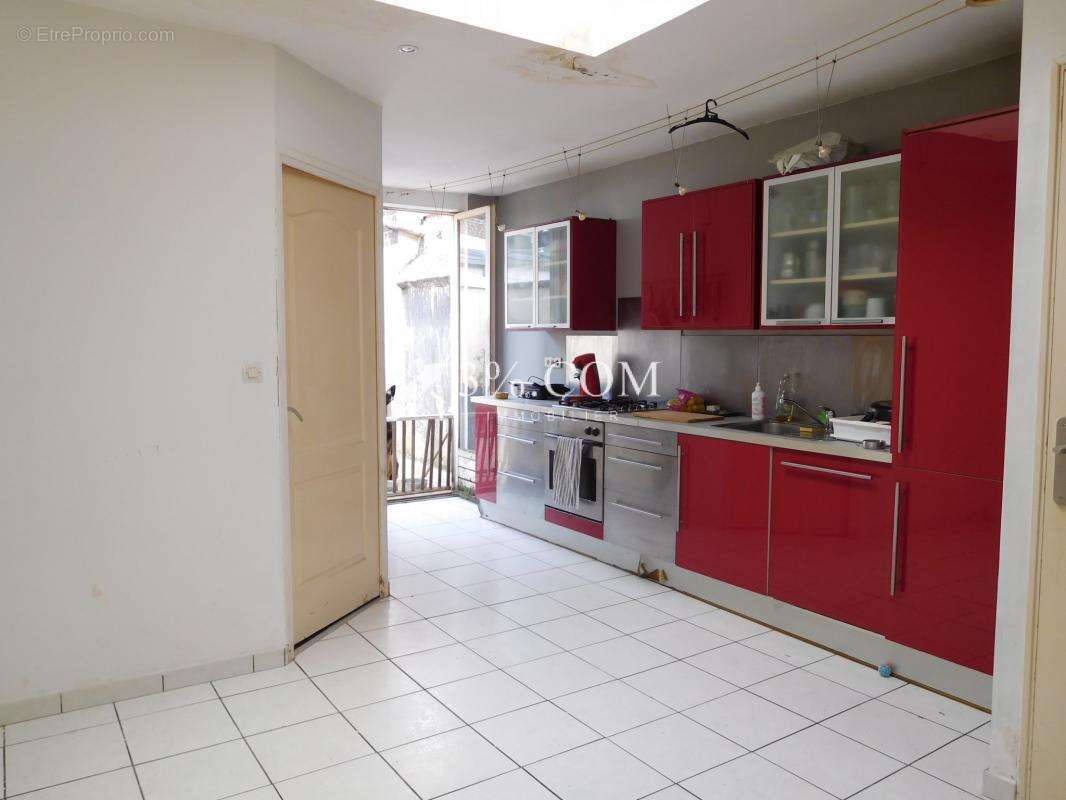 Maison 4 chambres avec extérieur, à améliorer - photo 4