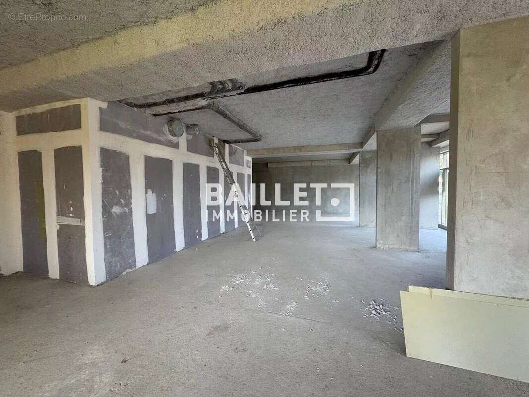 Commerce à CAGNES-SUR-MER