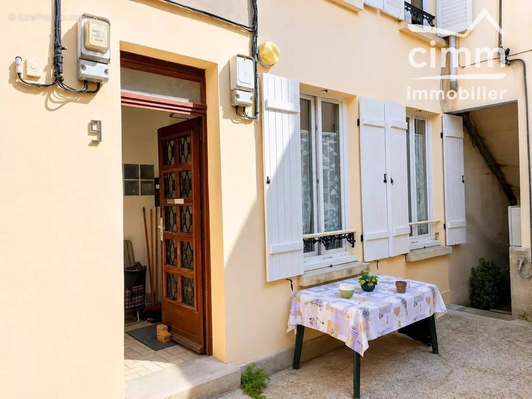 Appartement à COULOMMIERS