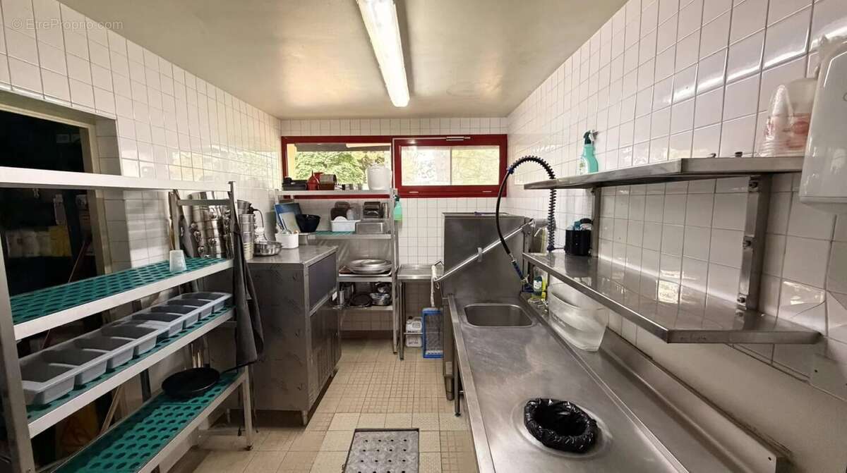 Commerce à CHATENOY-EN-BRESSE