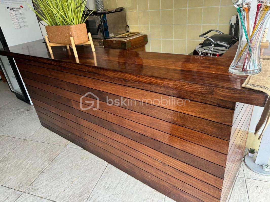 Commerce à VILLENEUVE-LOUBET