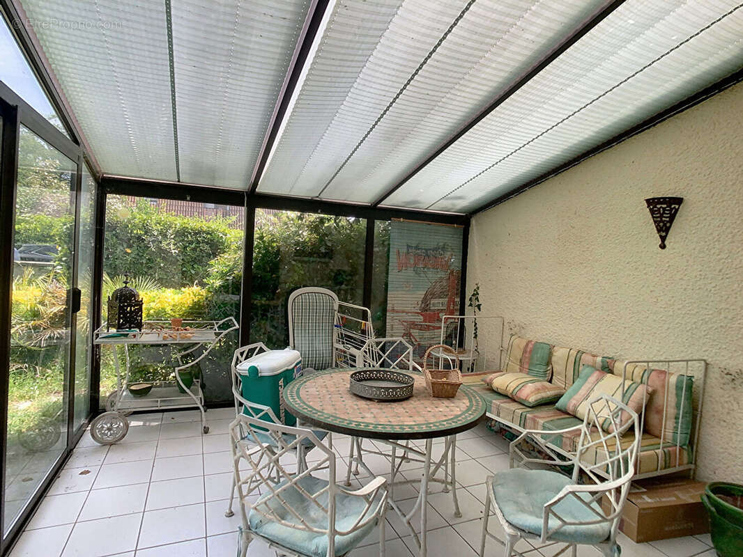 Maison à VILLENAVE-D'ORNON