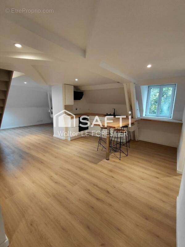Photo 1 - Appartement à SAINT-LOUIS-DE-MONTFERRAND