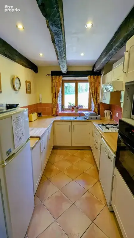 Grande maison en pierres de 265 m²  8 chambres  Fort potentiel d'accueil  Idéal gîte ou grande famille - photo 12