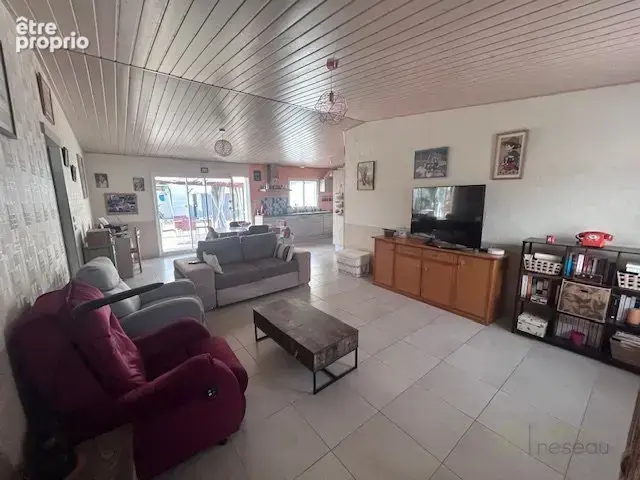 Maison 78 m² à Saint-Reverend  - photo 3