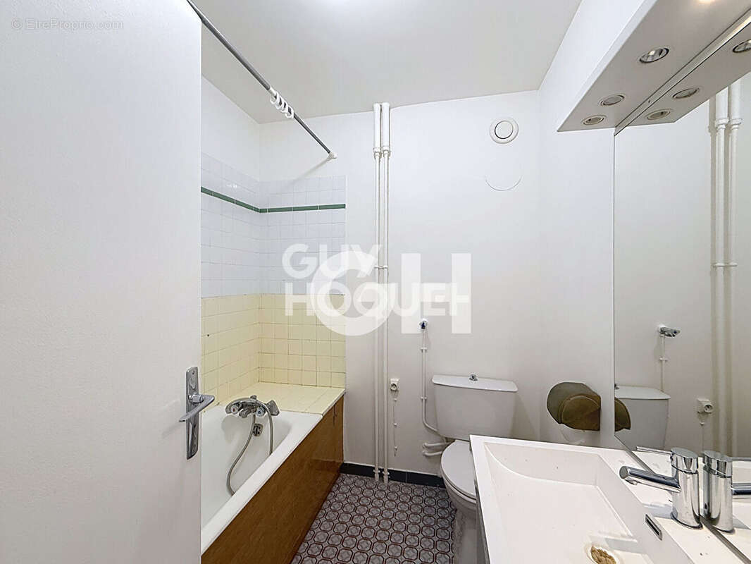 Appartement à PARIS-20E