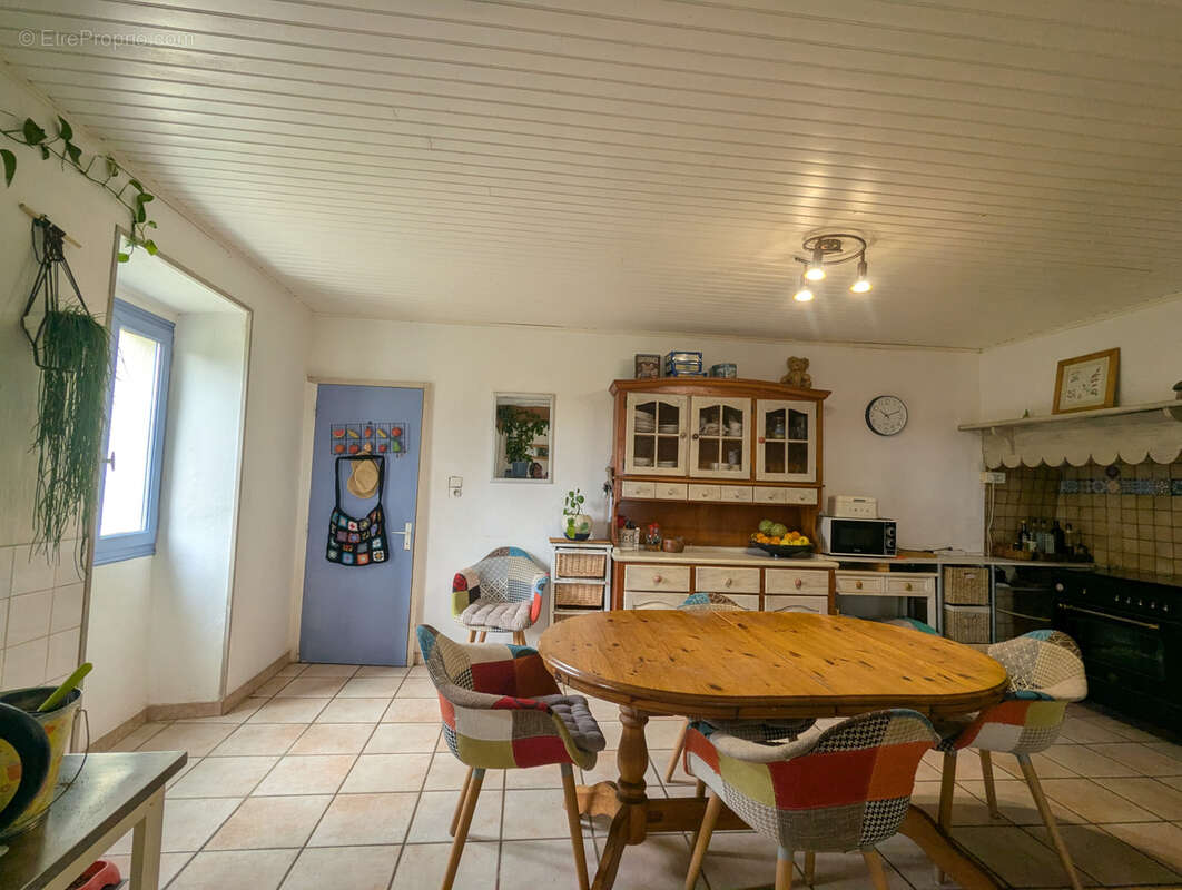 Maison à LISLE-SUR-TARN