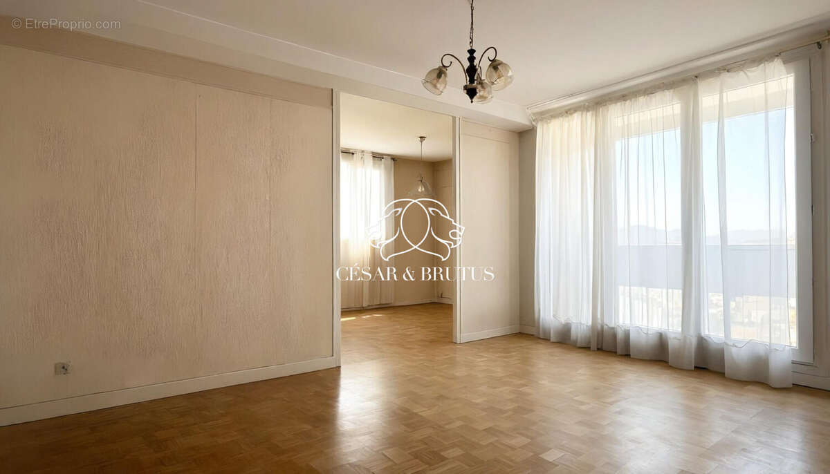 Appartement 70 m² à Villeurbanne  - photo 2